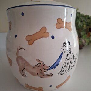 Ceramic Doggie cookie jar and air tight lid, dishwasher and microwave safe!
